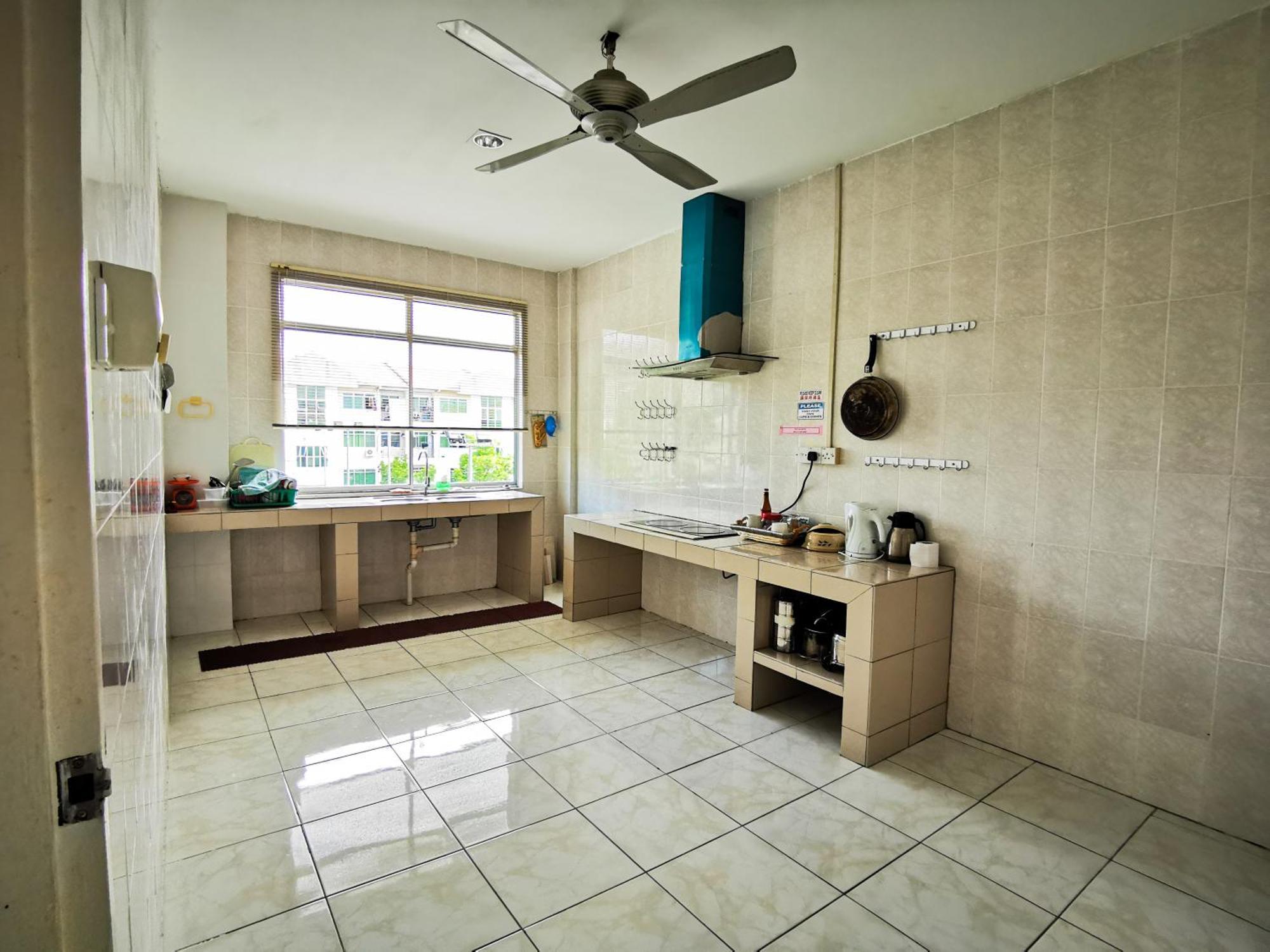 Natol Homestay - Kuching Home Penthouse Airport Road Екстериор снимка